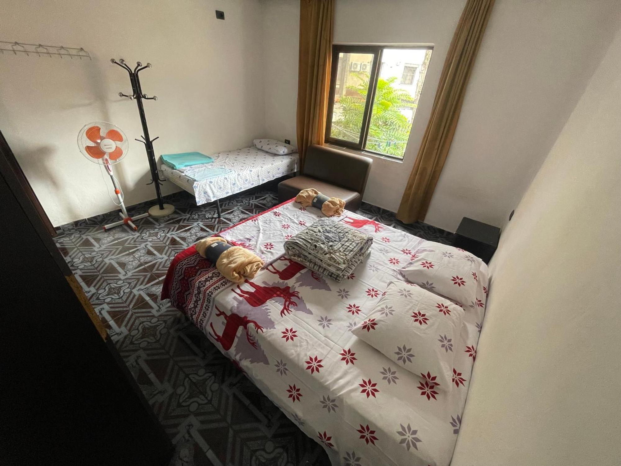 Quarto em Acomodações Particulares Private Flat In House 17 *